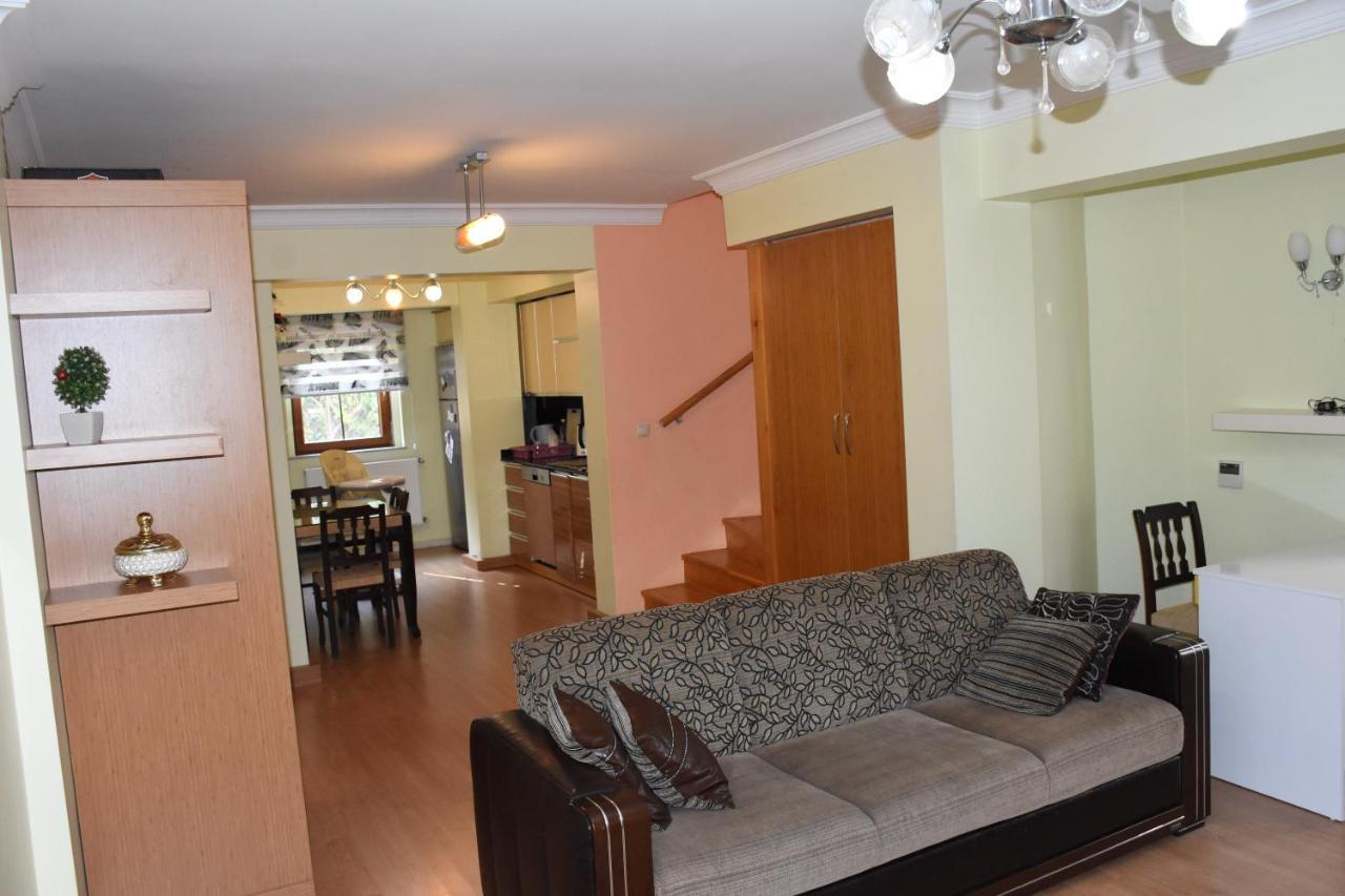 Dinara Hotel